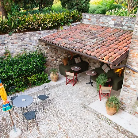 Hemingway Guest house